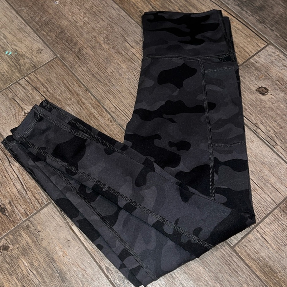 girls black camo leggings